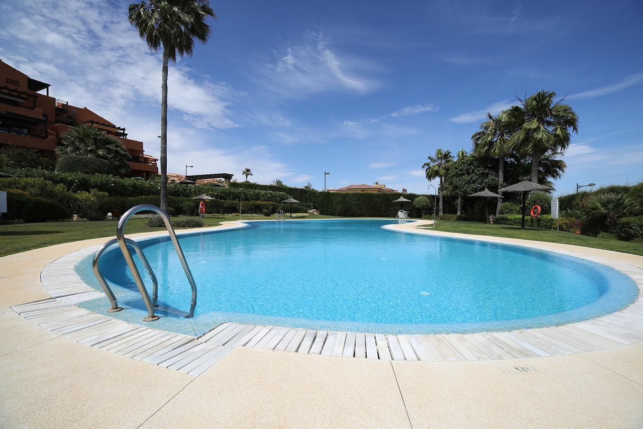Jardines De Nueva Galera Cozy Penthouse Estepona Exterior foto