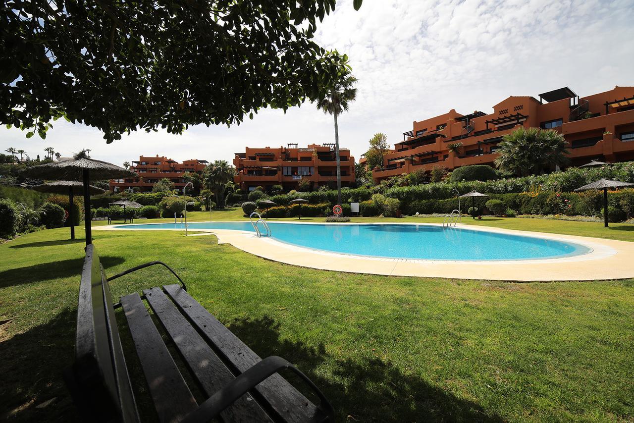 Jardines De Nueva Galera Cozy Penthouse Estepona Exterior foto
